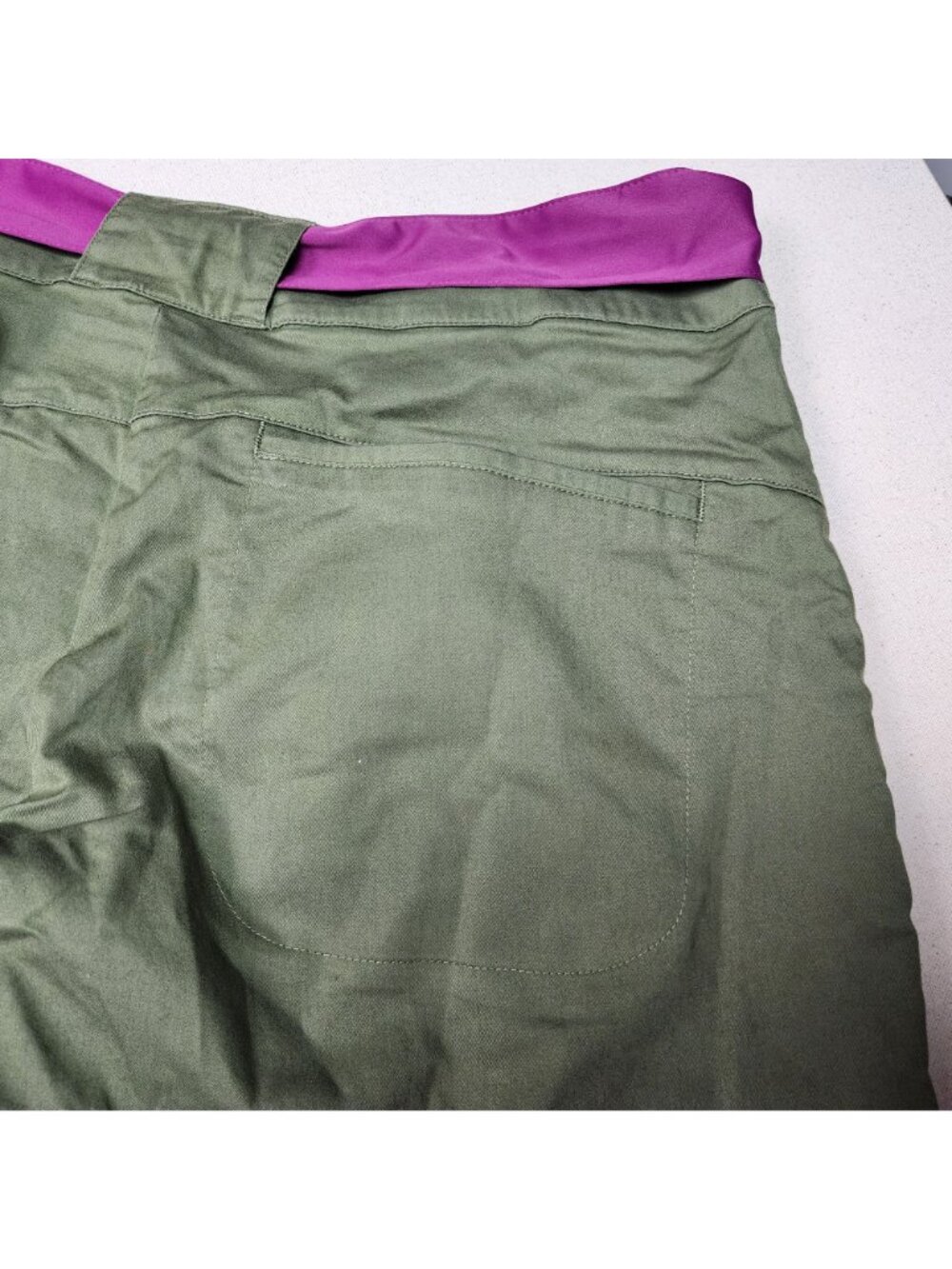 Nike DRI-FIT Women's Utility Cargo Olive Green Pants w/Fabric Belt Sz L 36/31 - Picture 13 of 16